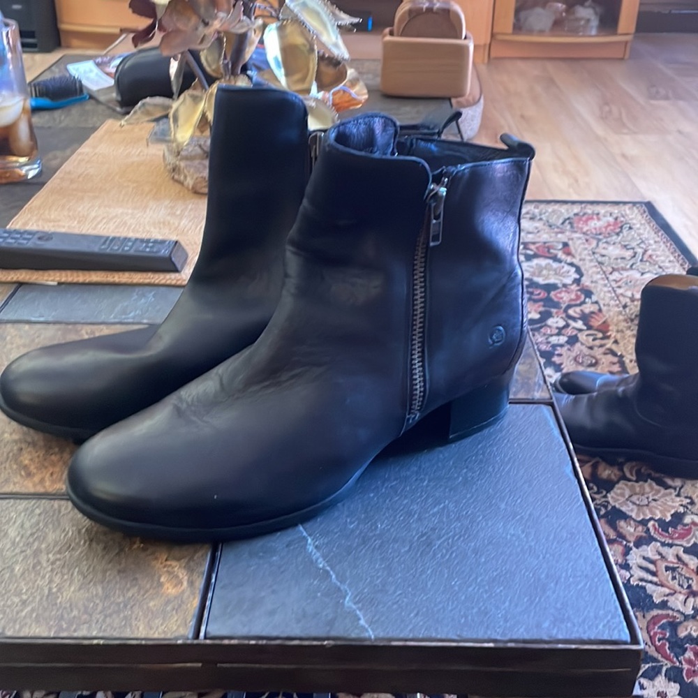 Good condition - Picture 2 of 2